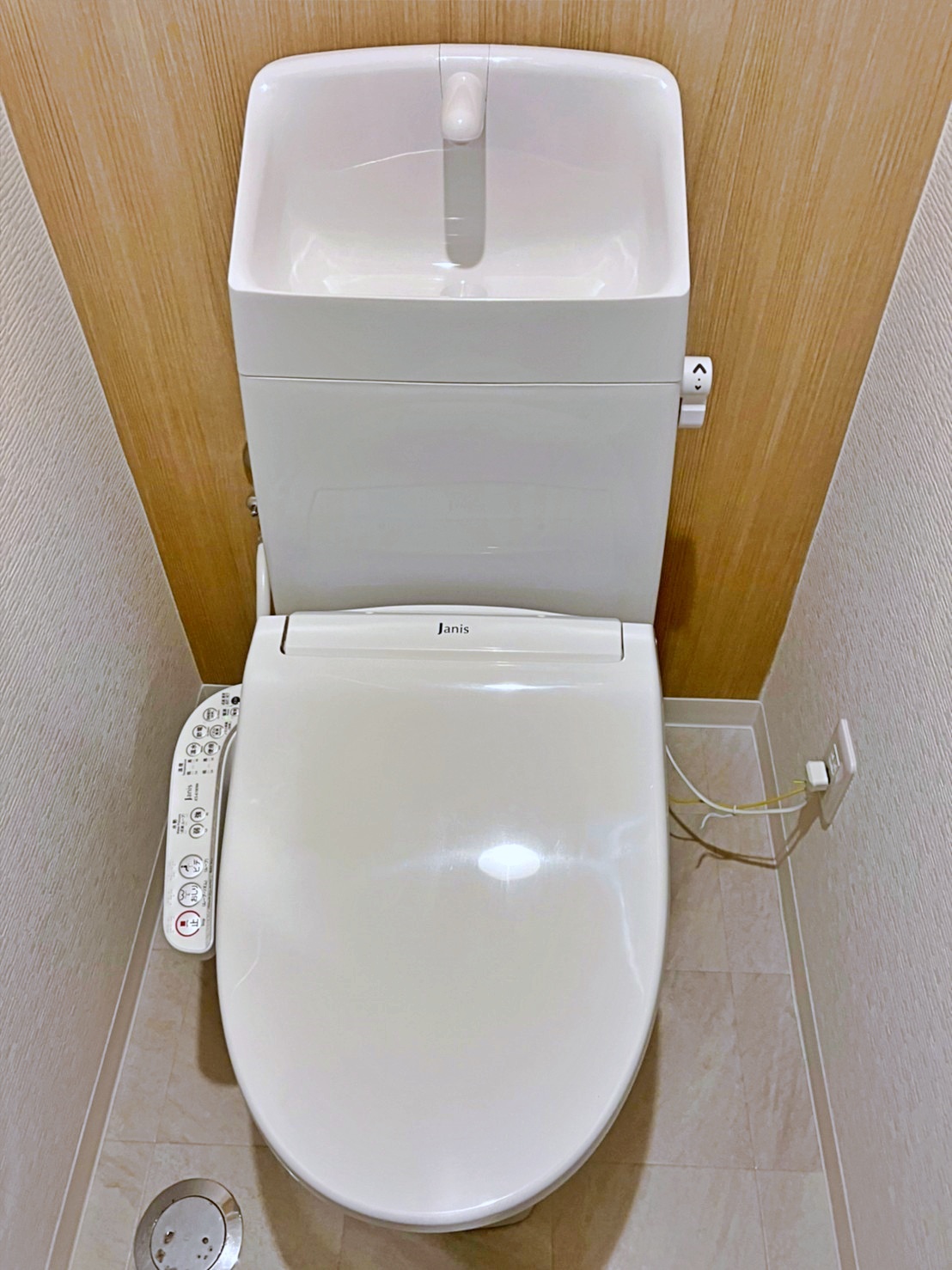 賃貸物件リノベーション　トイレリフォーム